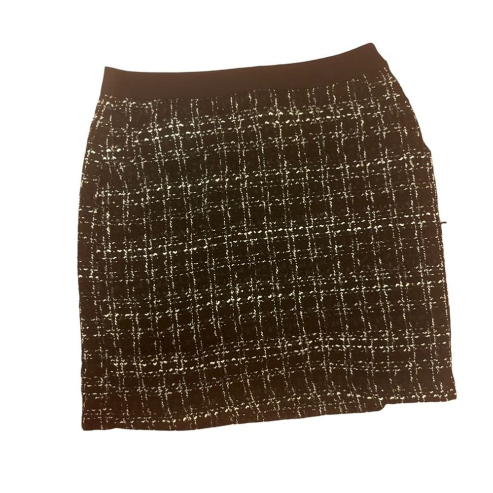 Joe Fresh – Black tweed skirt with sparkle – Size 12